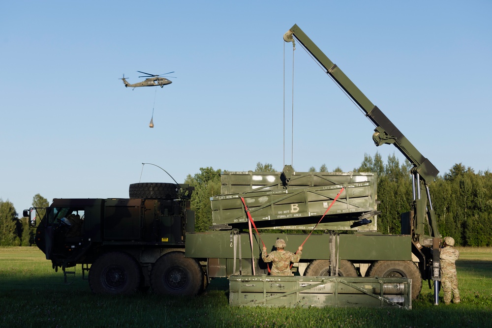 Task Force Ivy conducts sling-load training exercise in Estonia