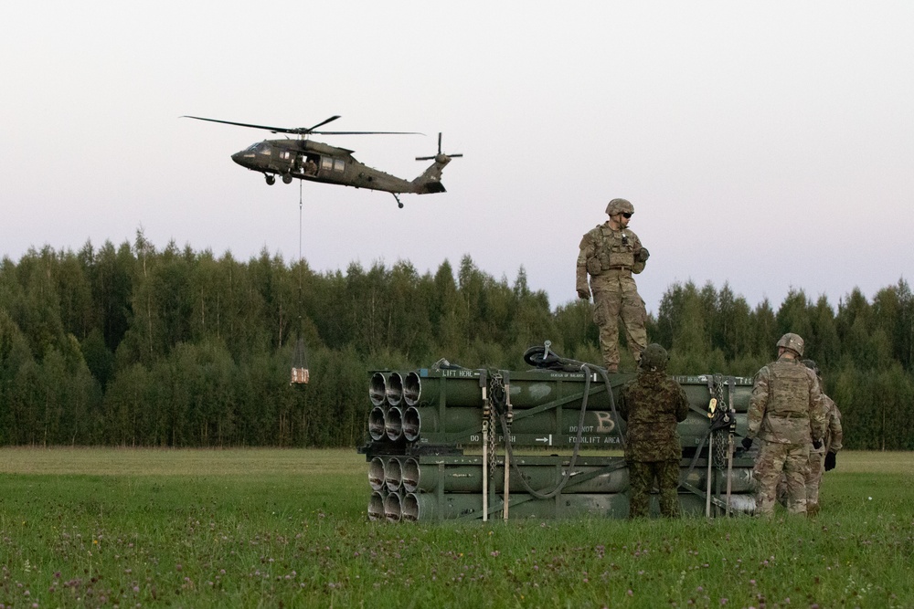 Task Force Ivy conducts sling-load training exercise in Estonia