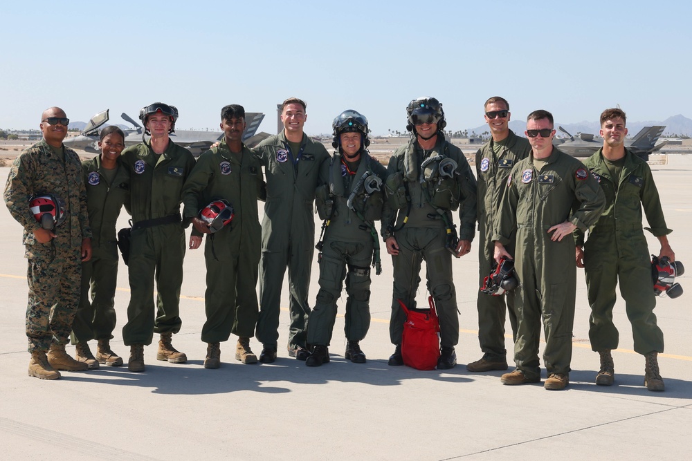 Brig. Gen. Robert B. Brodie visits VMFA-211