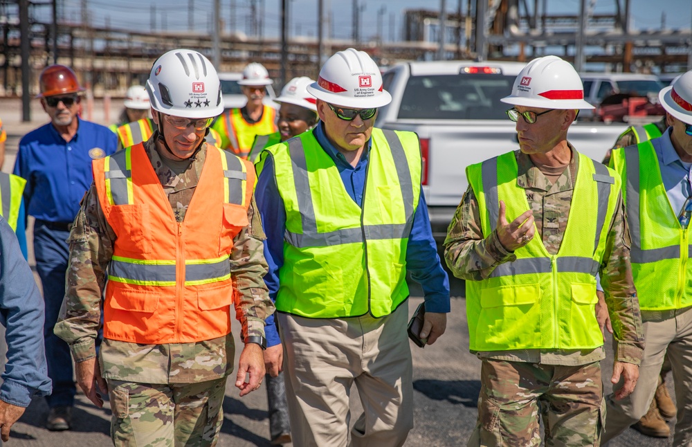 Chief of Engineers visits Galveston District