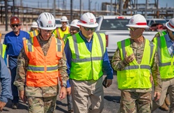 Chief of Engineers visits Galveston District [Image 8 of 10]