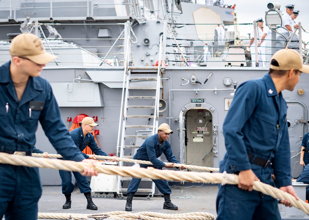 USS Porter Arrives in Halifax, Nova Scotia for Fleet Week