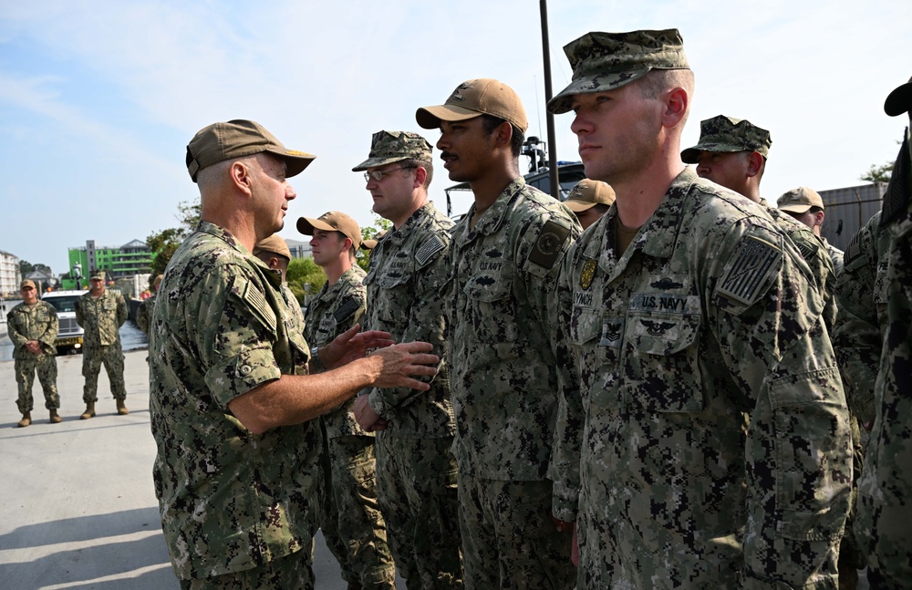 VADM Kilby Visits MSRON 2