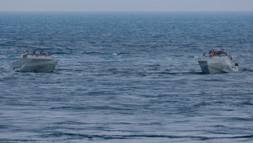 USS Bataan, 26 MEU Operate in the Arabian Gulf with Special Operations Joint Task Force-Central