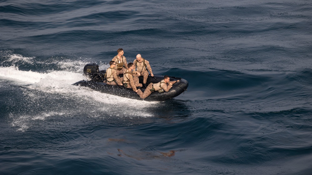 USS Bataan, 26 MEU Operate in the Arabian Gulf with Special Operations Joint Task Force-Central