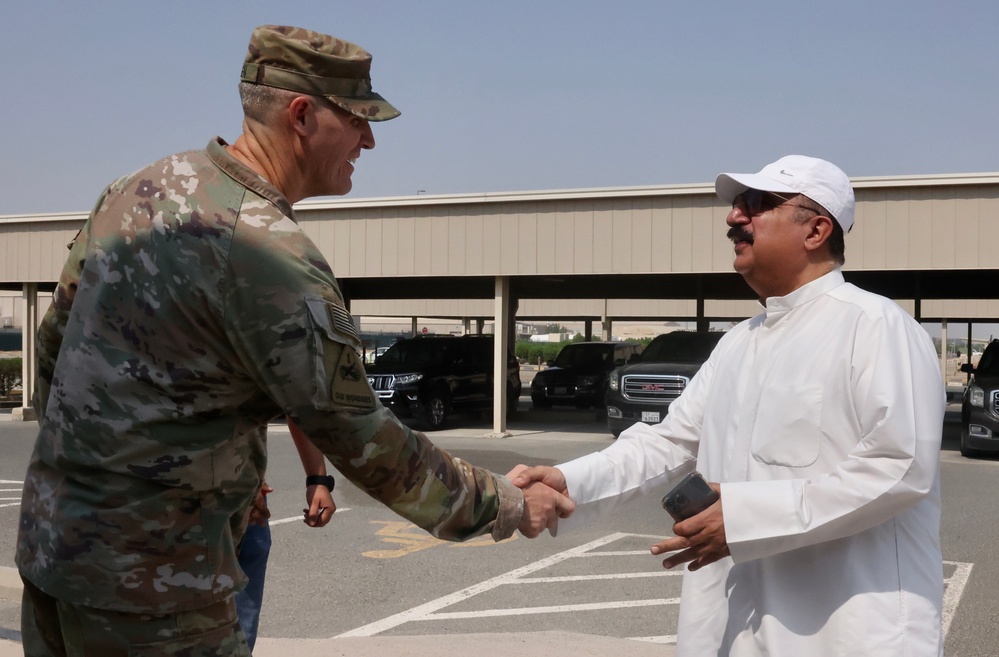 Maj. Gen. Khalid Al-Khandari visits Camp Arifjan