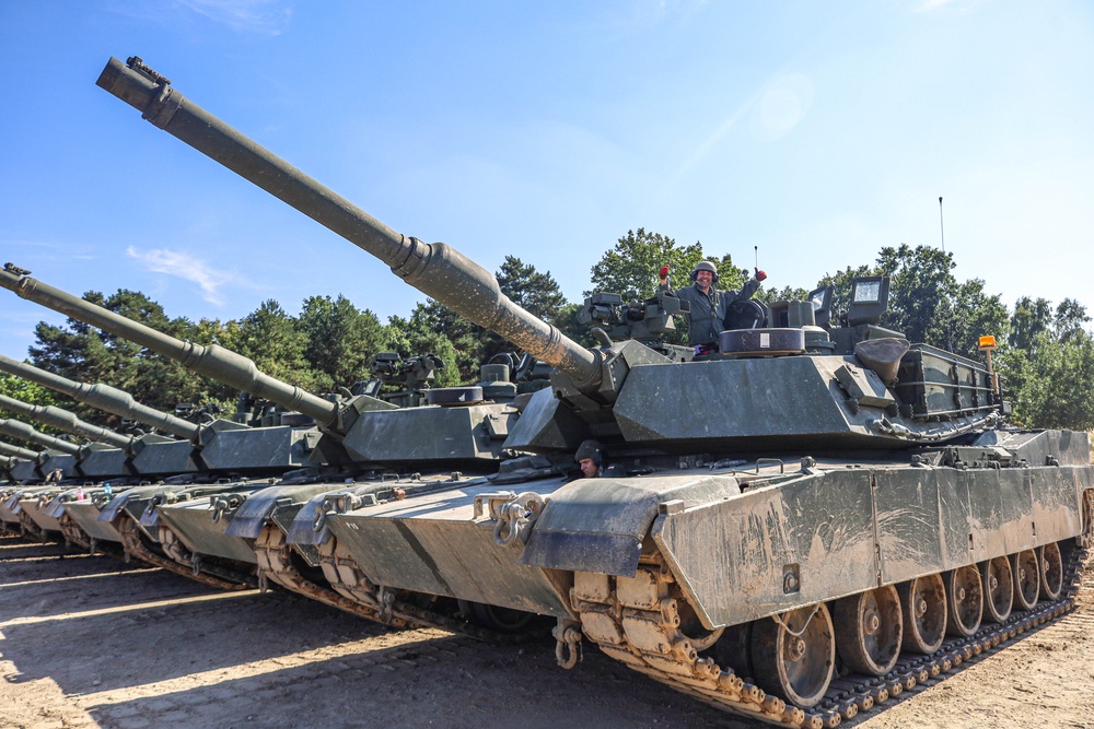 Polish Land Forces train on newly equipped U.S. M1A2 Abrams Main Battle Tanks