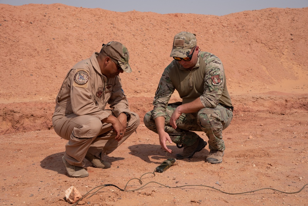 378th AEW command staff EOD familiarization