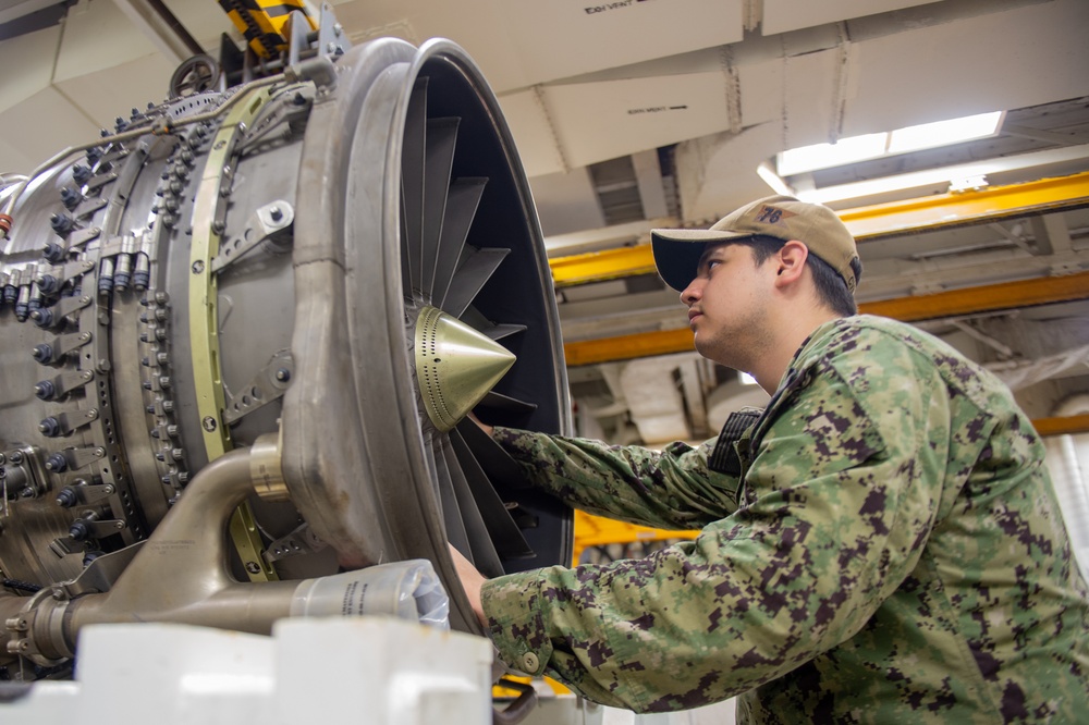 USS Ronald Reagan (CVN 76) Sailors perform daily maintenance