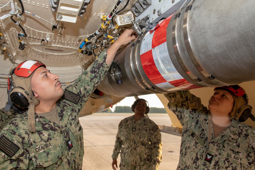 Patrol and Reconnaissance Squadron (VP) 30 Jacksonville REX Torpedo Loading