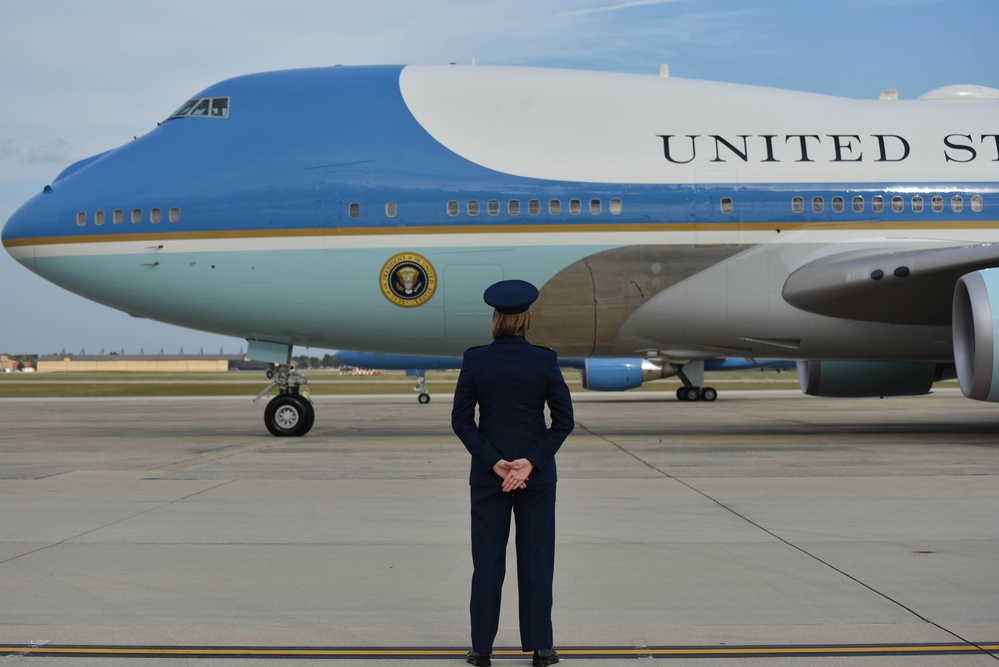 89 AW commander conducts her first solo presidential greet