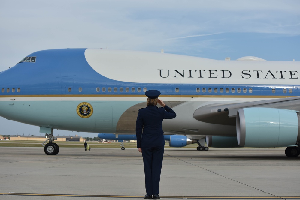 89 AW commander conducts her first solo presidential greet