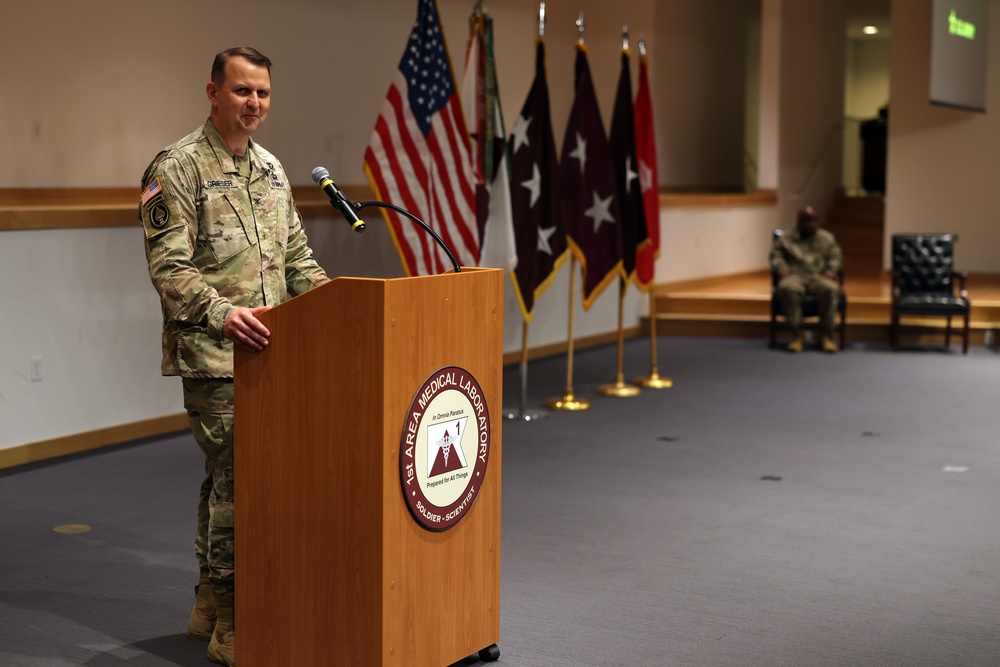 One-of-a-kind US Army expeditionary medical laboratory welcomes new commander