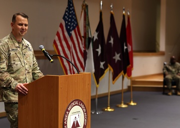 One-of-a-kind US Army expeditionary medical laboratory welcomes new commander
