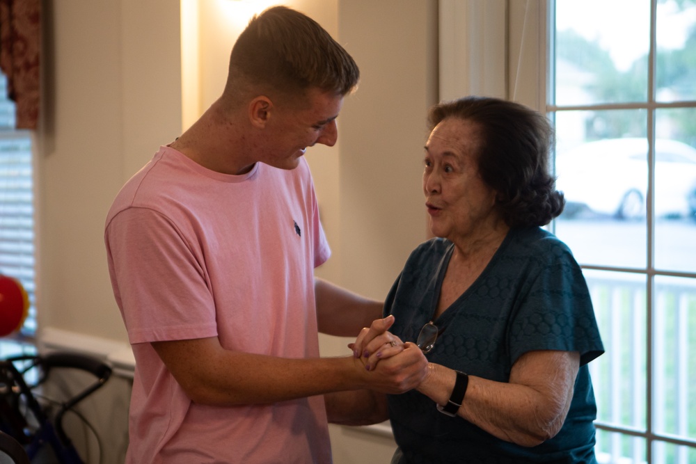 Marines Volunteer at Kempton Senior Living Center