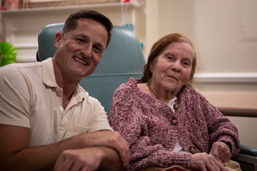 Marines Volunteer at Kempton Senior Living Center