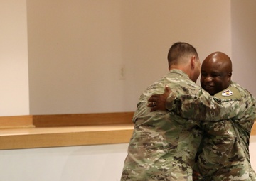 One-of-a-kind US Army expeditionary medical laboratory welcomes new commander