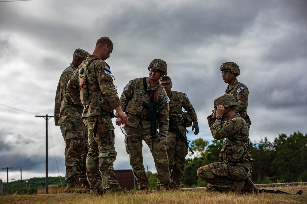 Soldiers Compete in CBRN Event