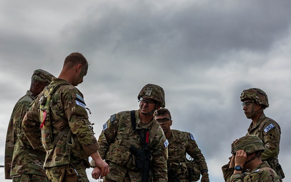 Soldiers Compete in CBRN Event