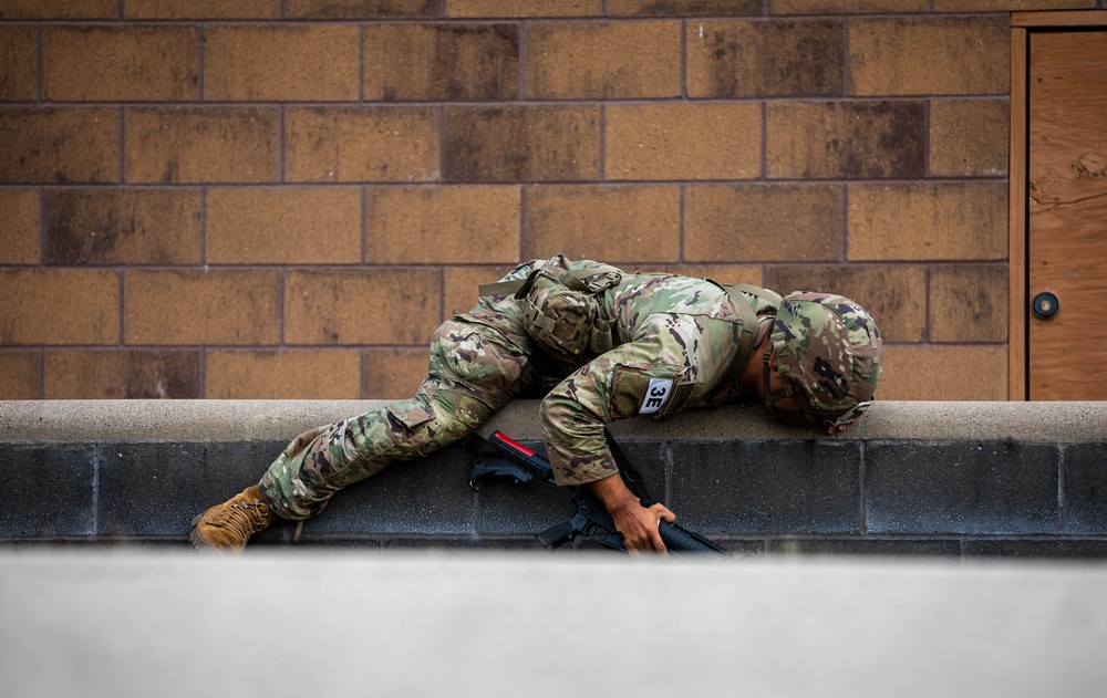 Soldiers Compete in CBRN Event