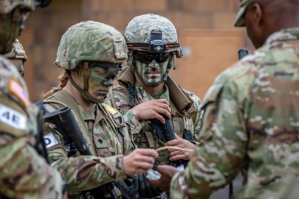 Soldiers Compete in CBRN Event