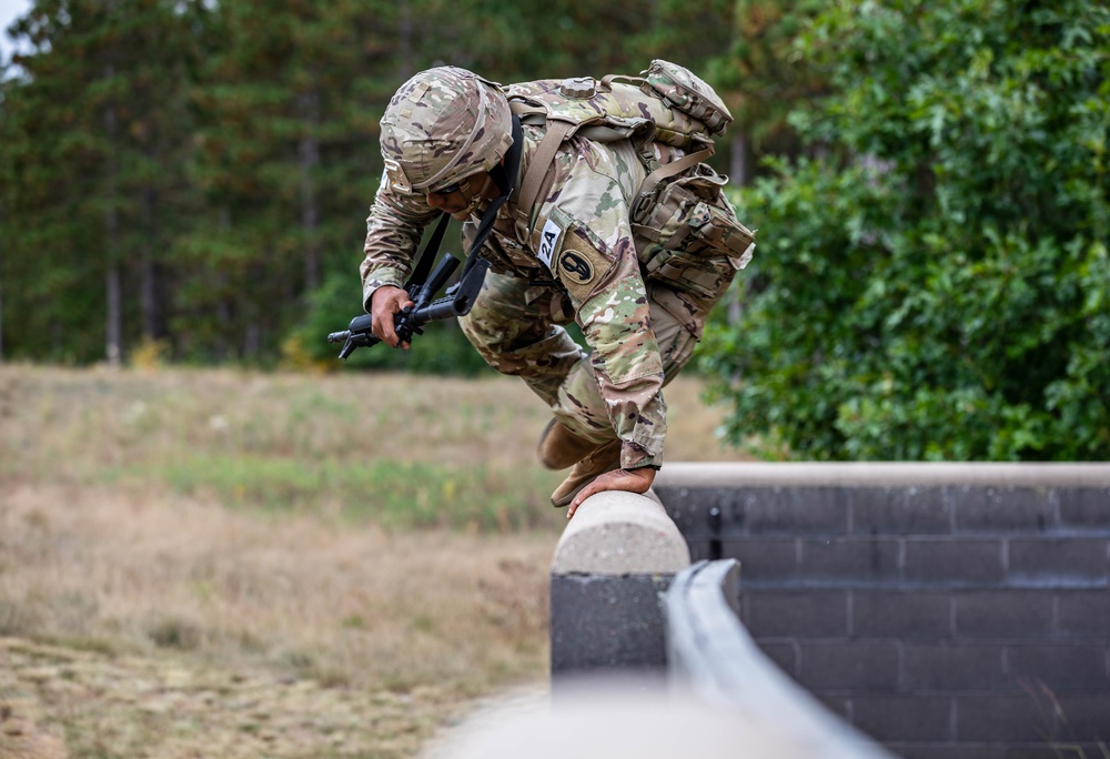 Soldiers Compete in CBRN Event