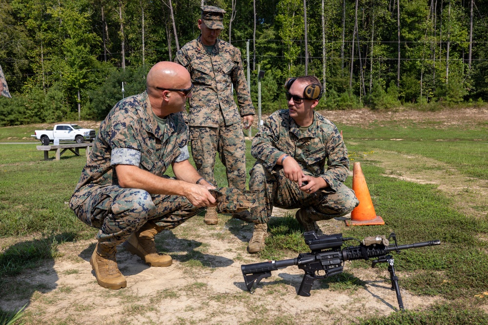 Marines With Marine Corps Security Forces Regiment train with Smart Shooter sight