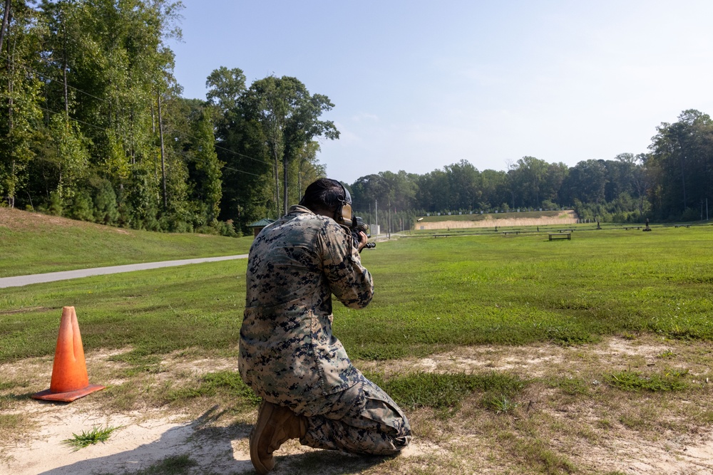 Marines With Marine Corps Security Forces Regiment train with Smart Shooter sight