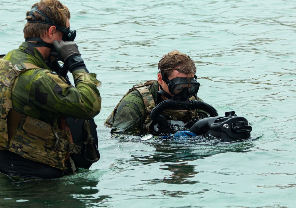 10th SFG (A) combat dive team requalifies on dive skills