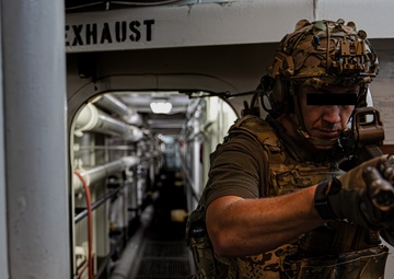 10th SFG (A) combat dive team requalifies on dive skills