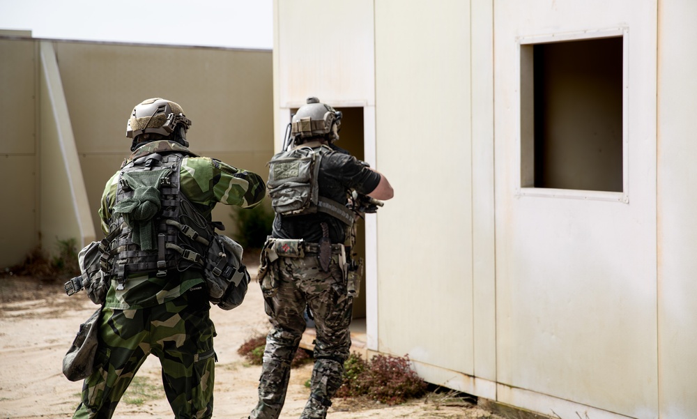 10th SFG (A) combat dive team requalifies on dive skills