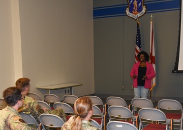 117 ARW Members Receive Resume Writing Training