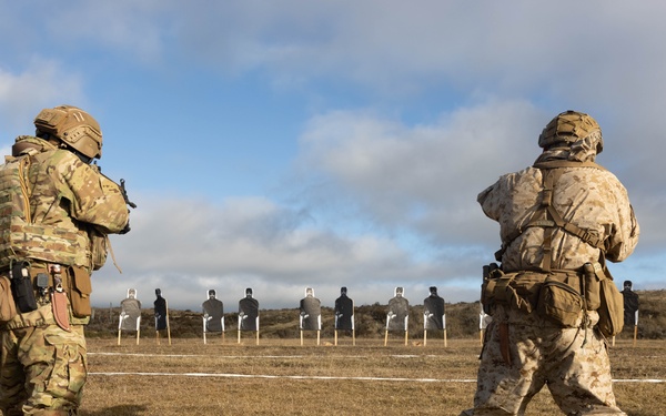 1st Bn., 4th Marines conducts live-fire range, builds survival shelters with Chilean naval infantry