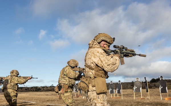 1st Bn., 4th Marines conducts live-fire range, builds survival shelters with Chilean naval infantry