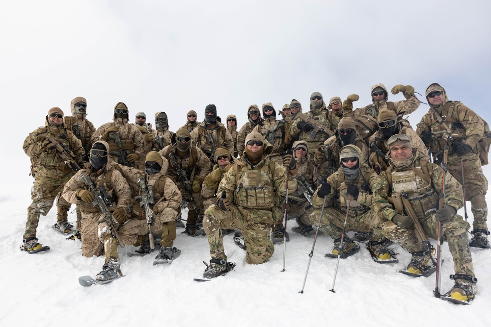 1st Battalion, 4th Marines; Chilean naval infantry climb Mount Tarn