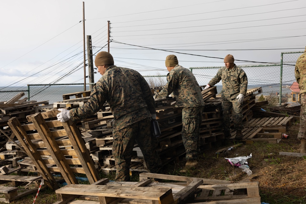 1st Battalion, 4th Marines; Chilean naval infantry volunteer at local school