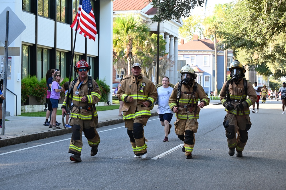 165th Airlift Wing participates in the Patriot Day 5K Run