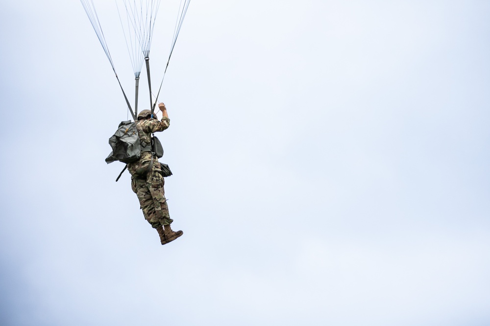 5th Ranger Training Battalion Stringer DZ Jump