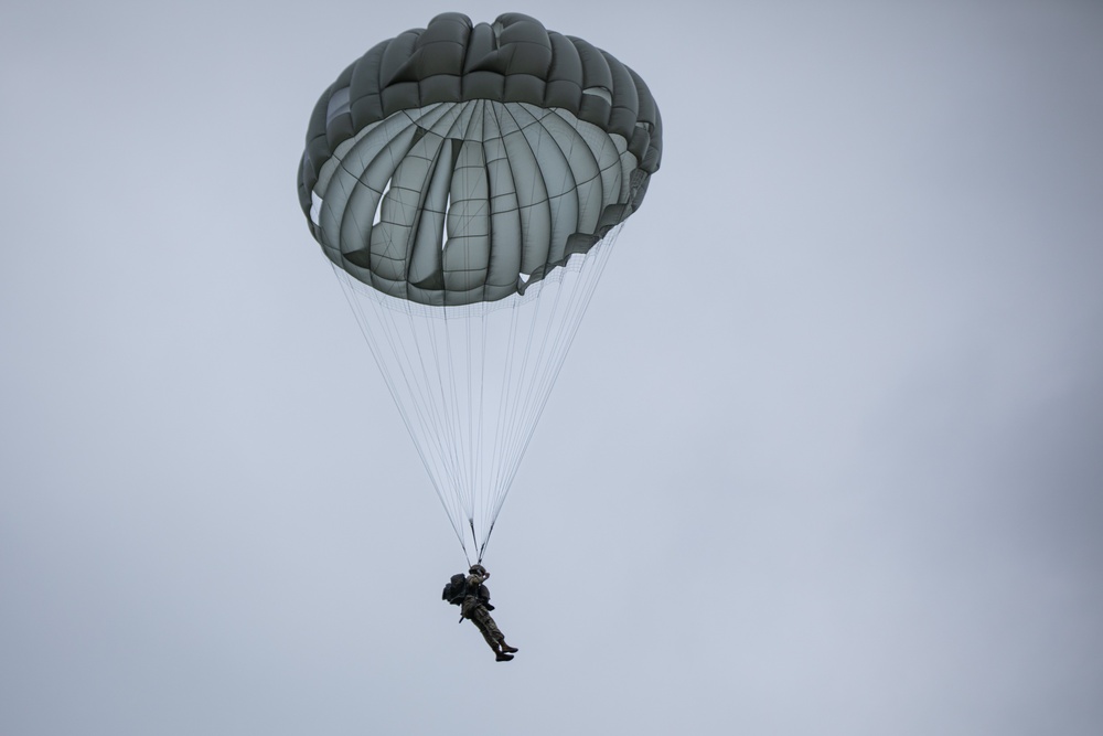 5th Ranger Training Battalion Stringer DZ Jump