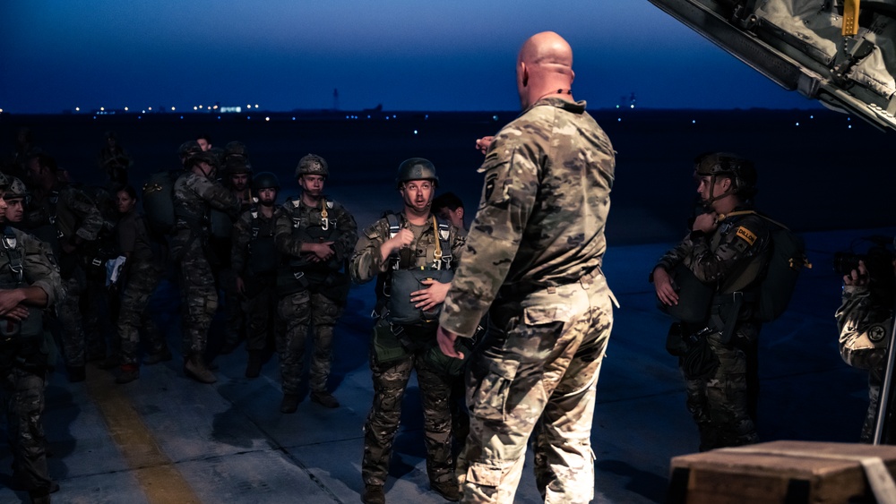 61st EAS Supports Army Jumpers During Bright Star 23