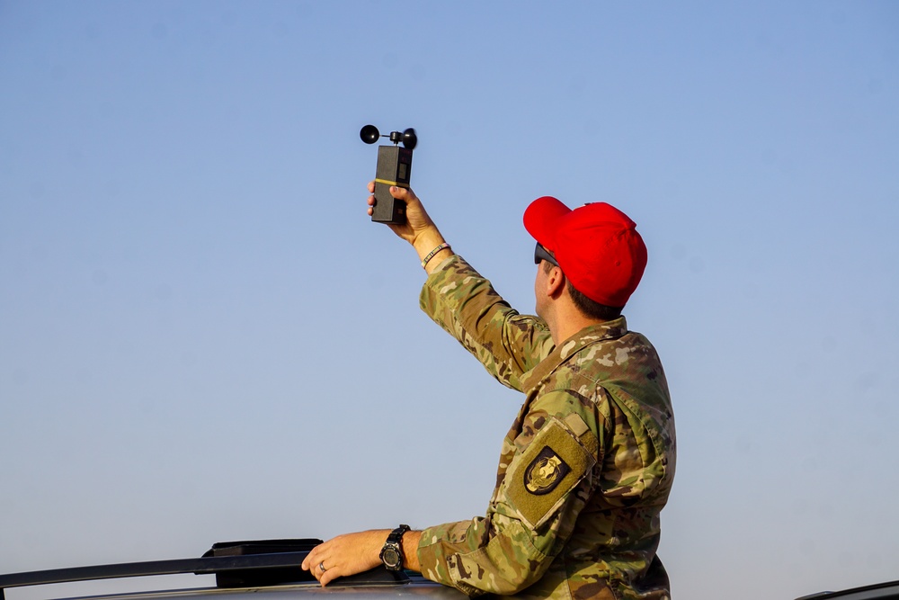 Texas Army National Guard conducts airborne jump into Bright Star 23