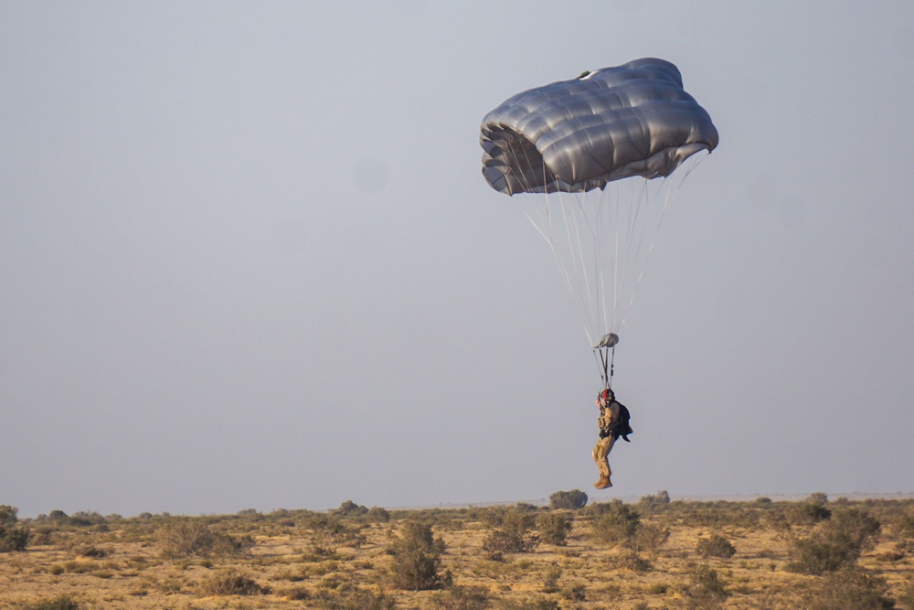 DVIDS - Images - Multinational Special Operations Forces conduct military  freefall jump during Bright Star 23 [Image 8 of 17]