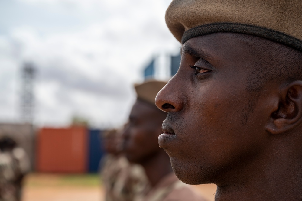 Somali National Army graduate course, become Danab commandos