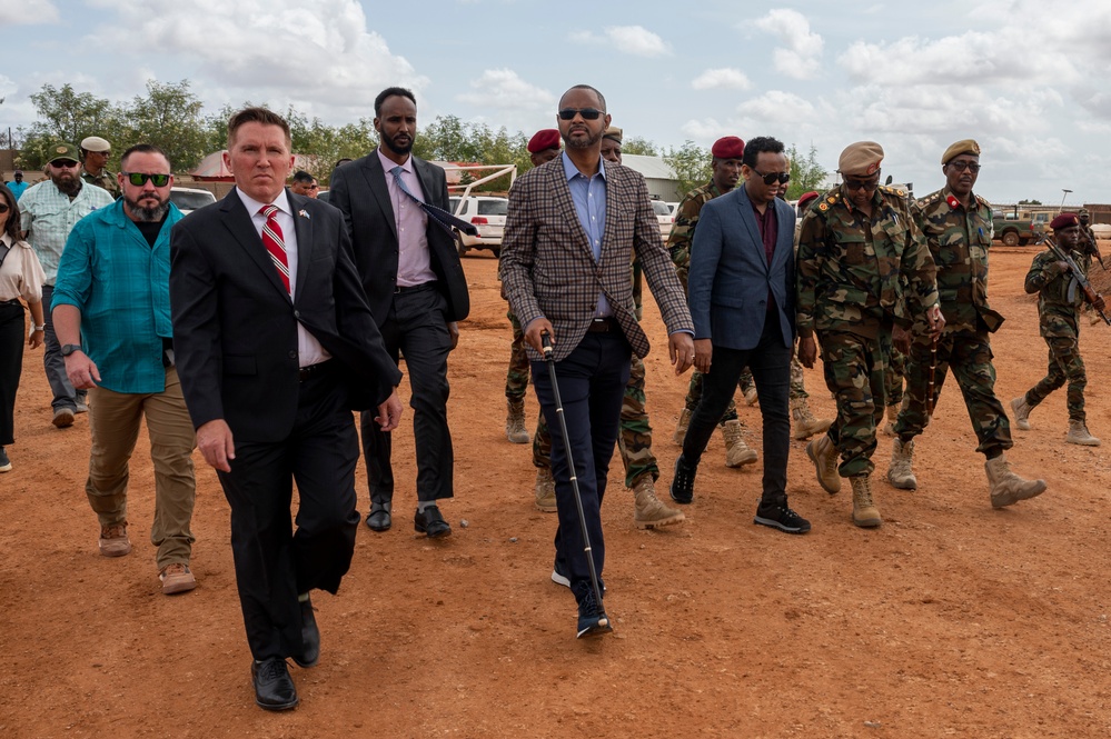 Somali National Army graduate course, become Danab commandos