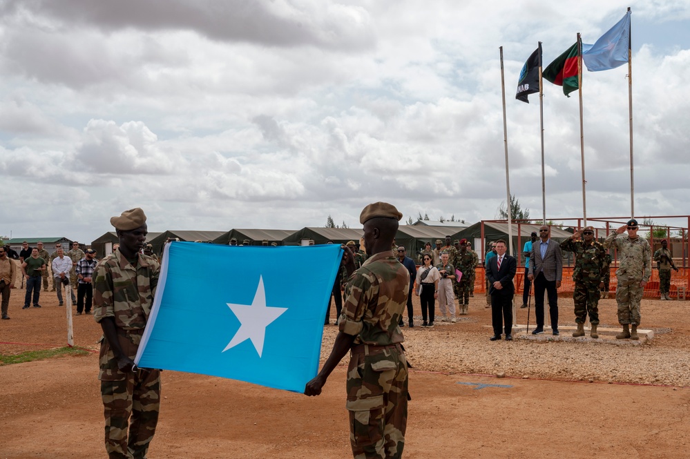 Somali National Army graduate course, become Danab commandos