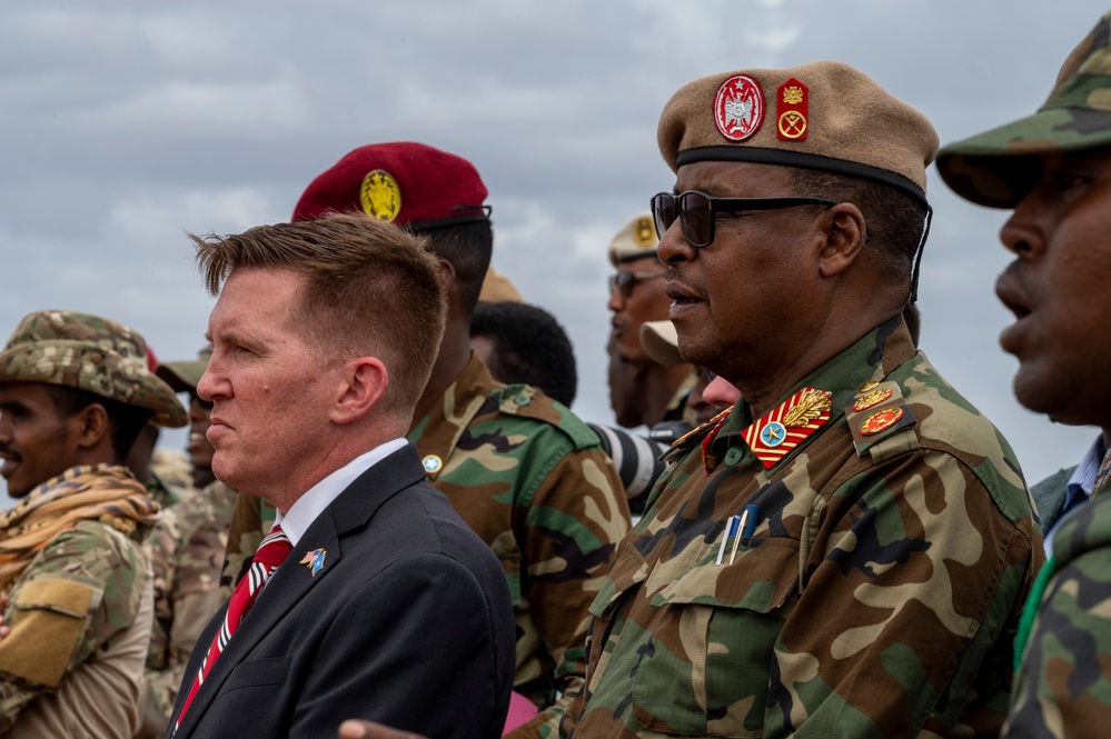 Somali National Army graduate course, become Danab commandos