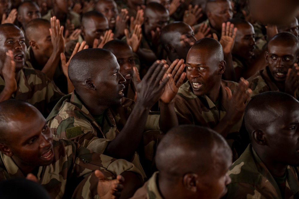 Somali National Army graduate course, become Danab commandos