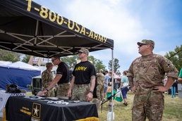 Army Recruiters at the State Fair