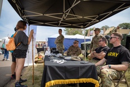 Army Recruiters at the State Fair