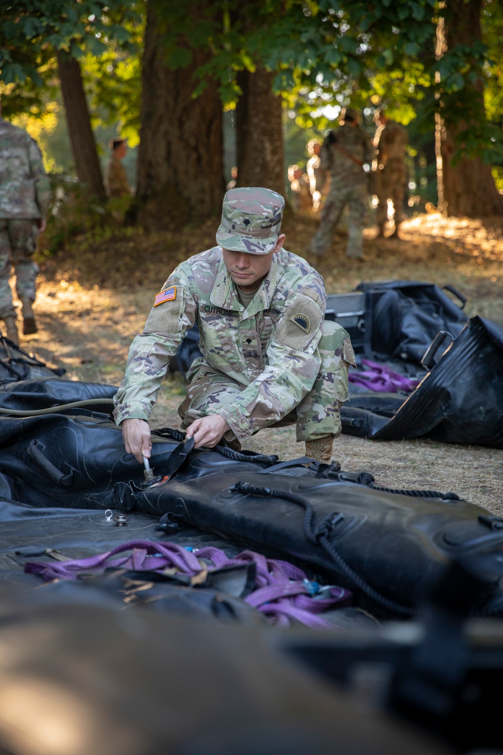 &quot;Cutthroat&quot; cavalry troopers conduct amphibious operations and survival training